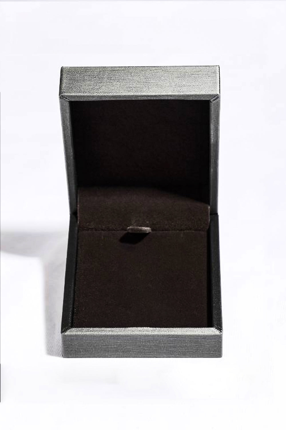 Moissanite necklace jewelry box