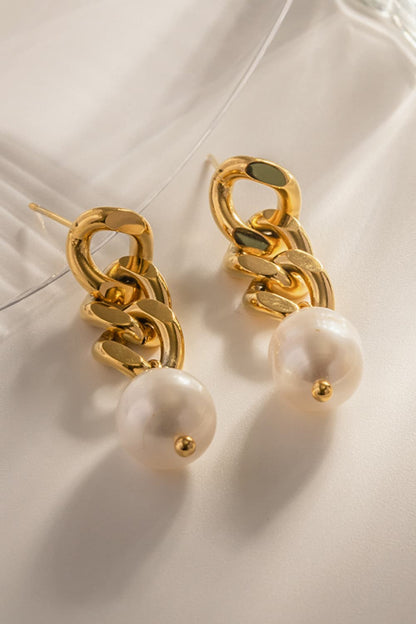 Freshwater pearl earrings product detail