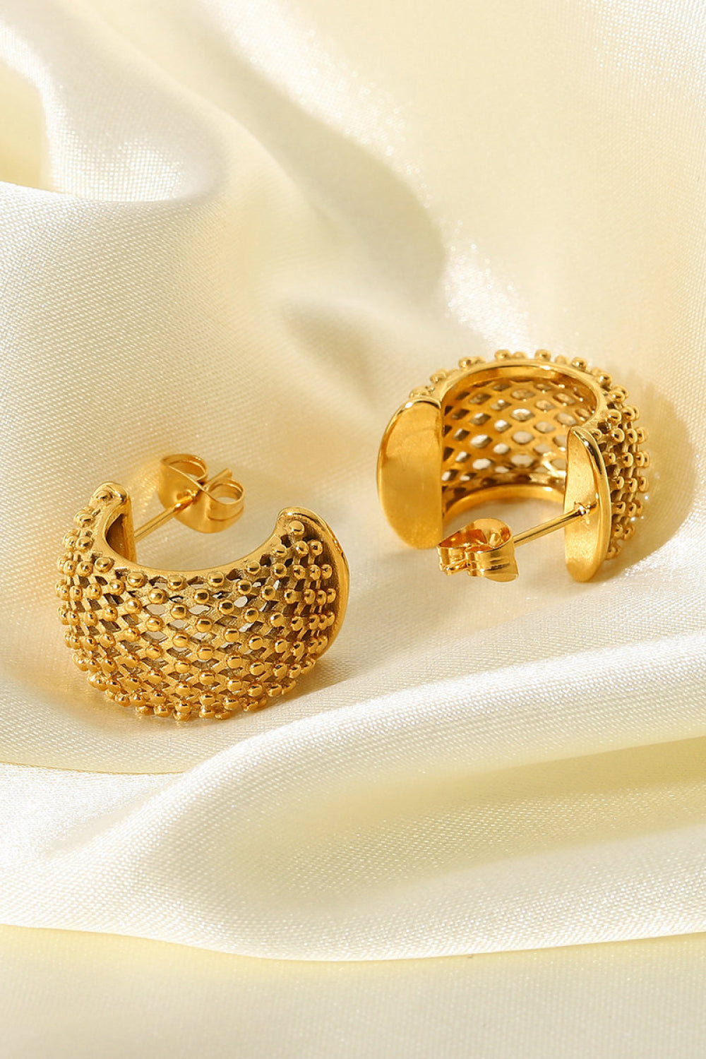 Gold mesh hoop earrings detail