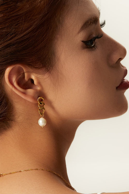 Gold freshwater pearl earrings