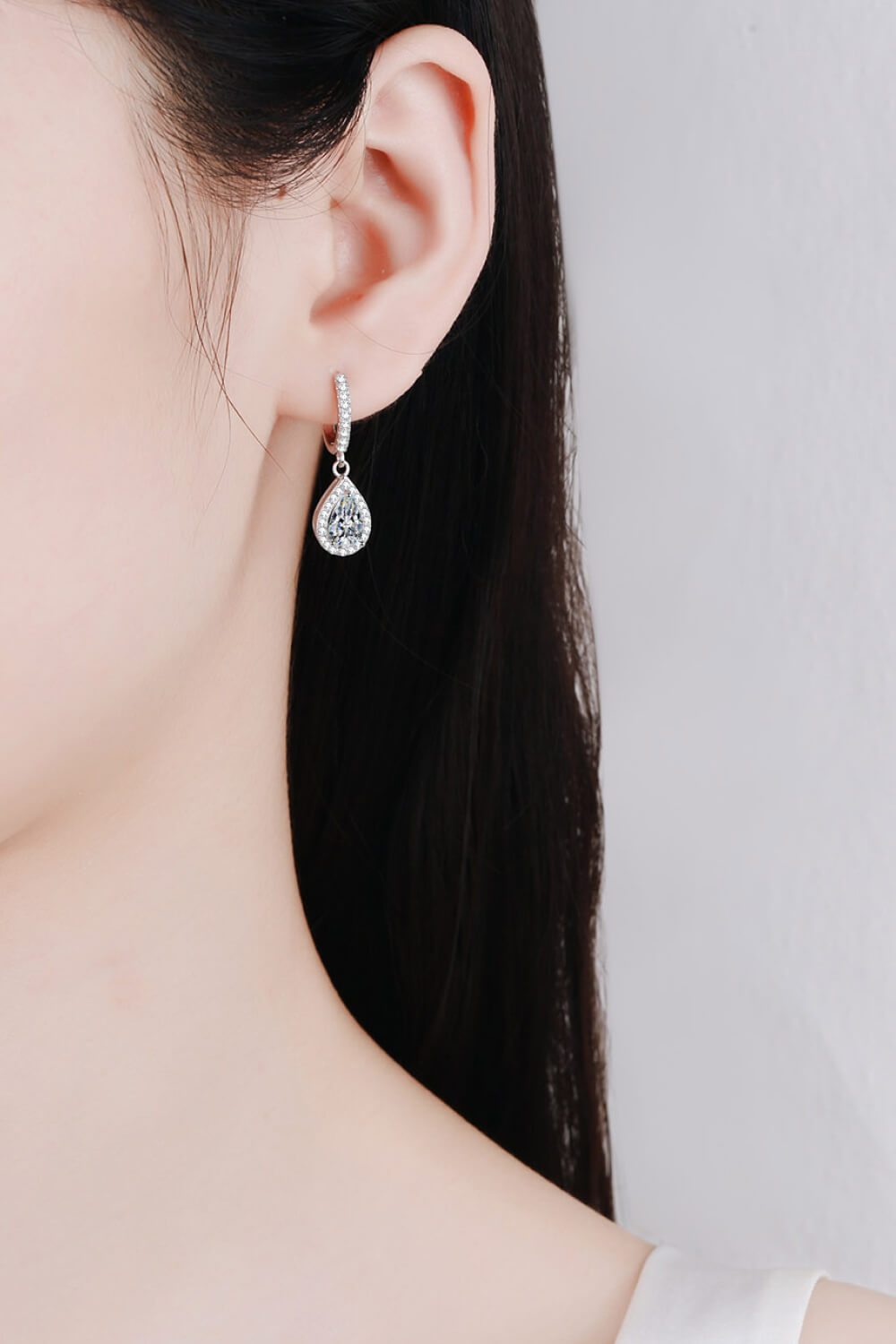 Moissanite teardrop earrings detail